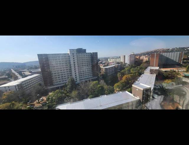 1 BEDROOM APARTMENT FOR SALE IN BEDFORD GARDENS